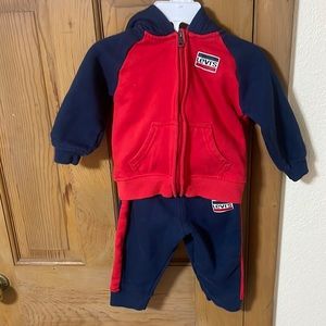 Levi joggers set